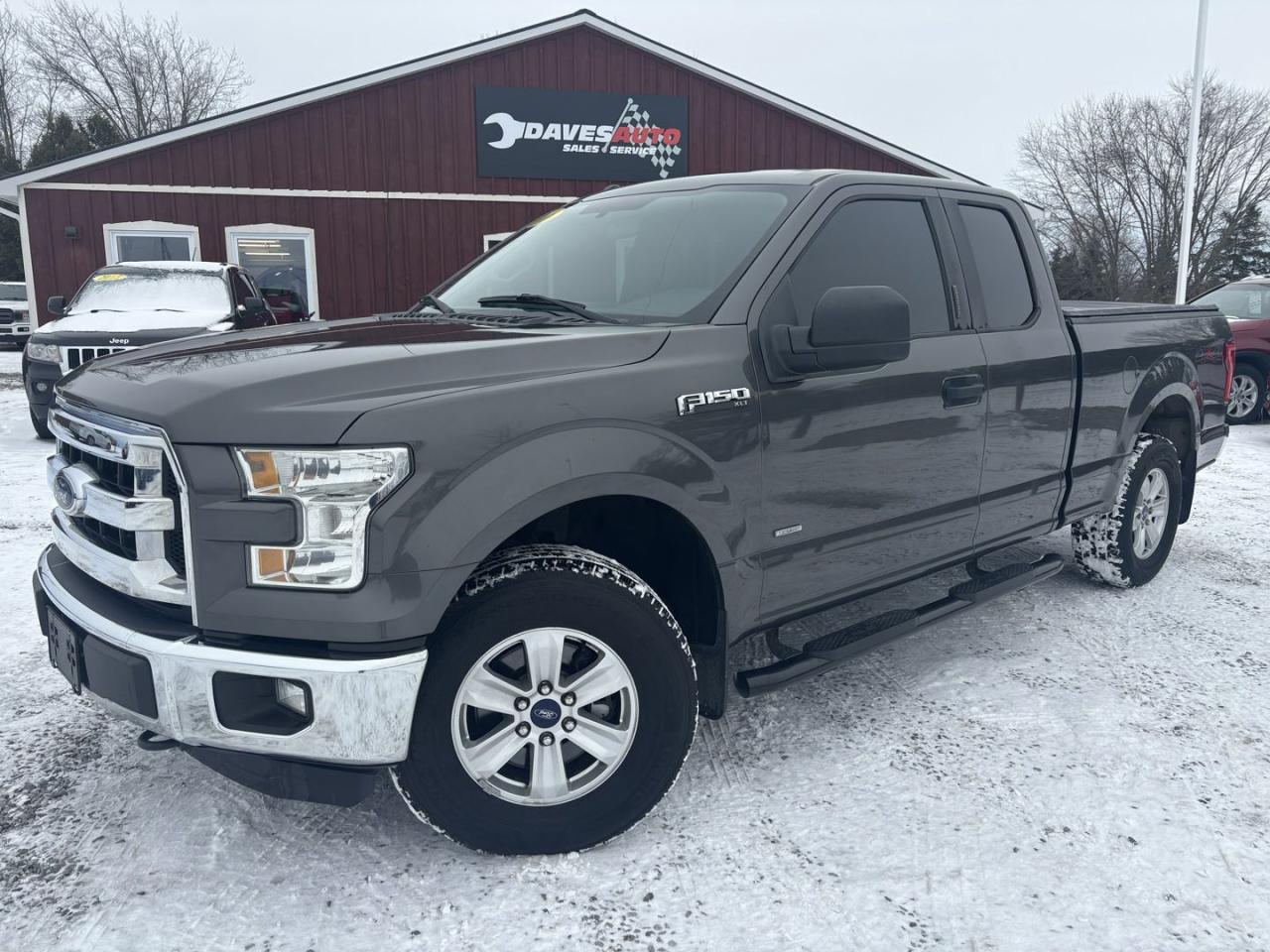 Used 2016 Ford F-150 XLT 4X4 Super Clean! No Accidents! for sale in Dunnville, ON