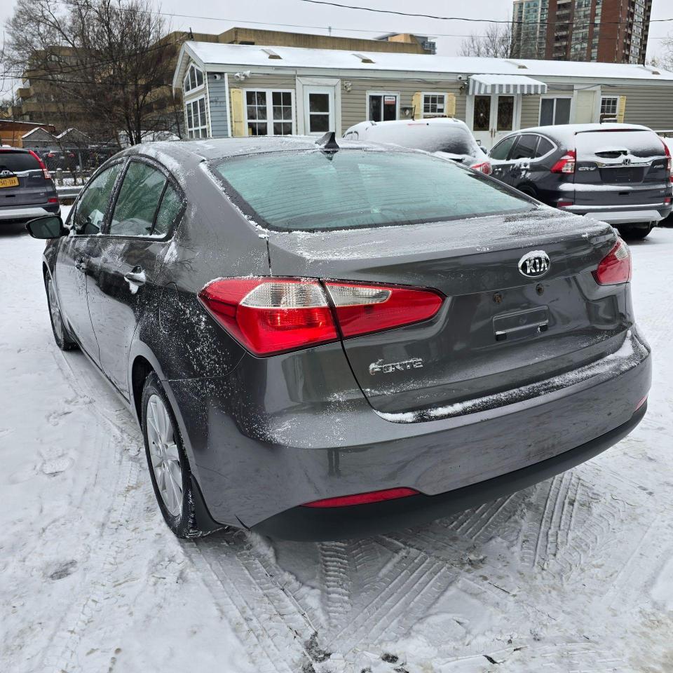 2015 Kia Forte 4dr Sdn Auto LX - Photo #6