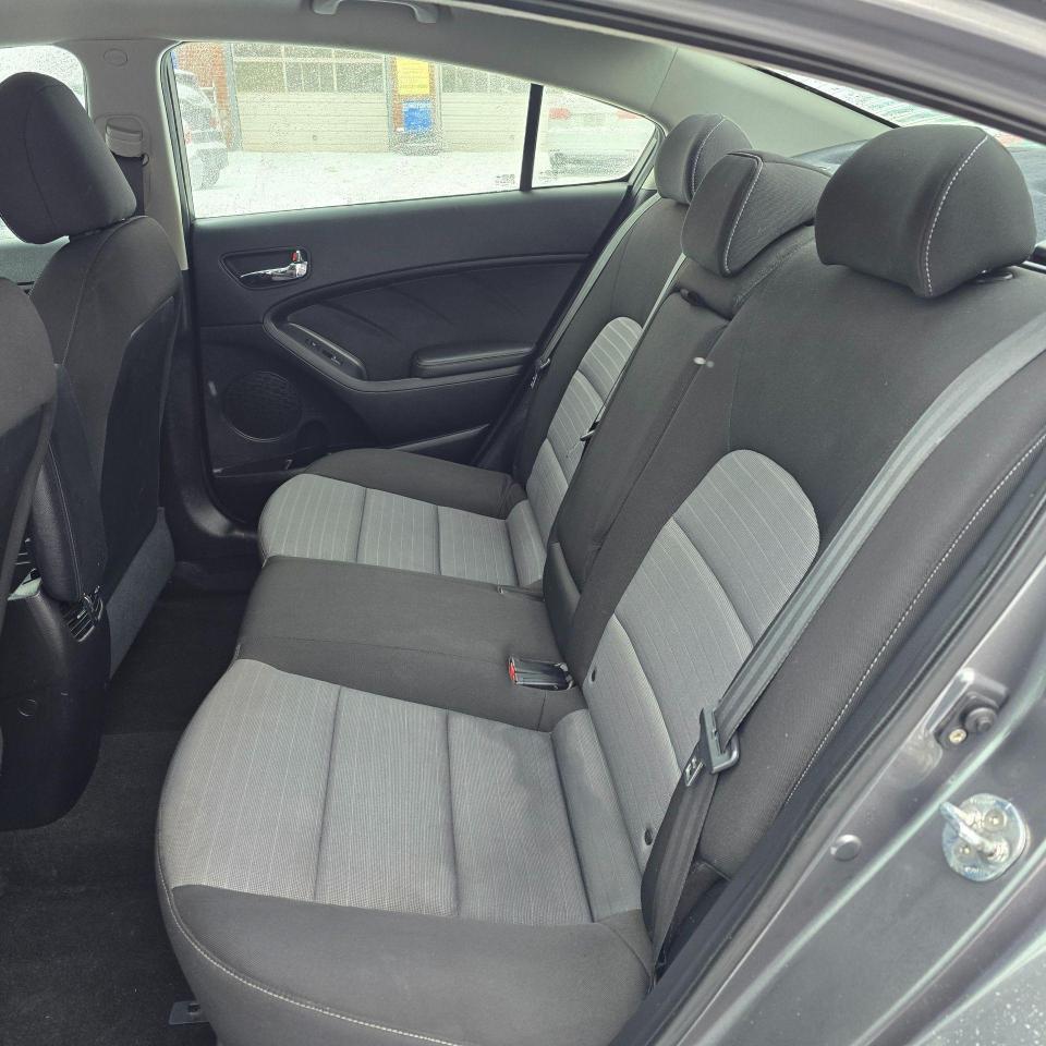 2015 Kia Forte 4dr Sdn Auto LX - Photo #10