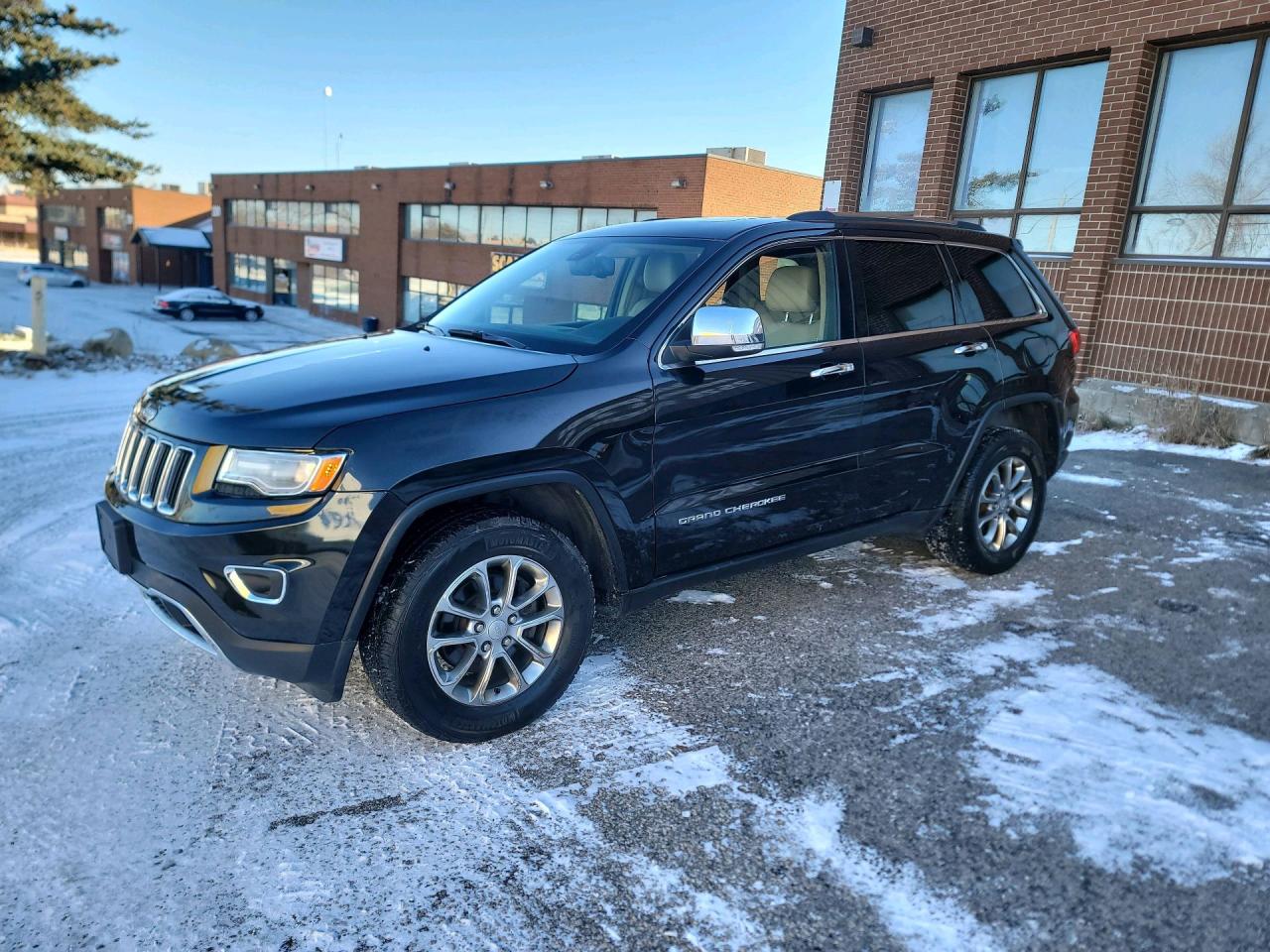 Used 2014 Jeep Grand Cherokee 4WD LIMITED for sale in North York, ON