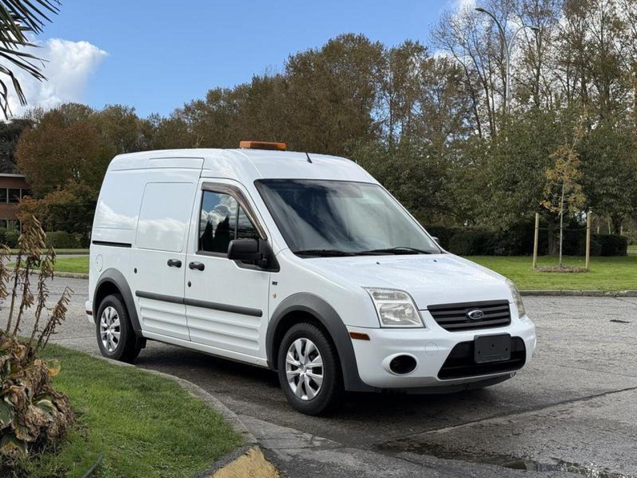 Used 2012 Ford Transit Connect XLT Cargo VAN for sale in Burnaby, BC