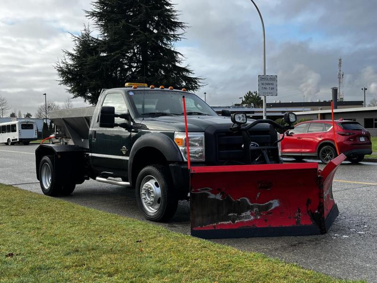 Used 2012 Ford F-550 Regular Cab Dually Diesel  4WD Plow Spreader for sale in Burnaby, BC