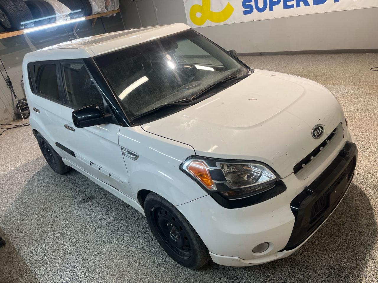 Used 2011 Kia Soul *** AS-IS SALE ***  Manual Transmission * Power Sunroof * Keyless Entry * Remote Trunk Release * Front Fog Lamps * Winter Tires Plus All Season Tires for sale in Cambridge, ON