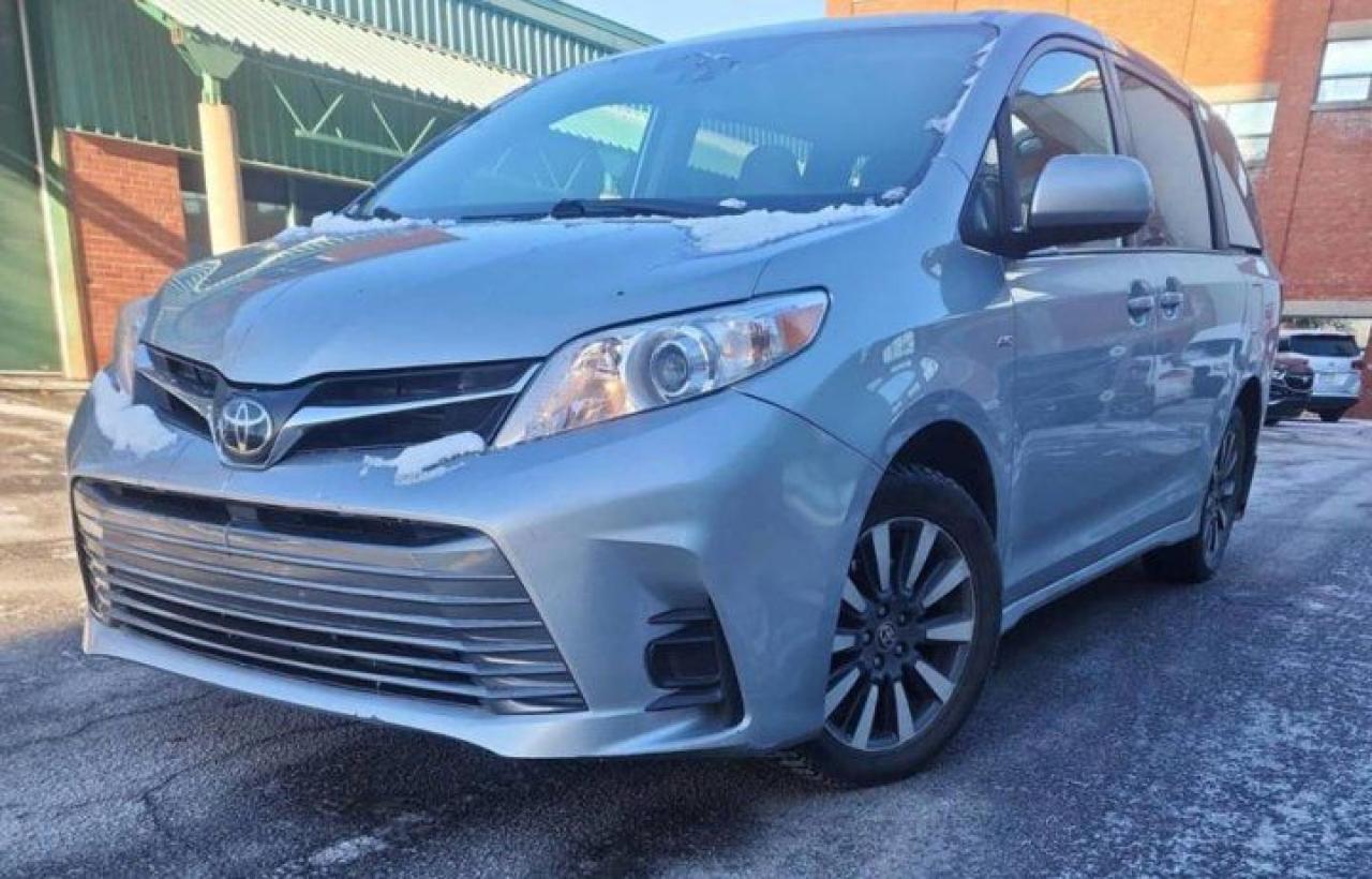 Used 2020 Toyota Sienna LE AWD, Heated Seats, Rear Camera, Power Seat, Alloy Wheels and more! for sale in Guelph, ON