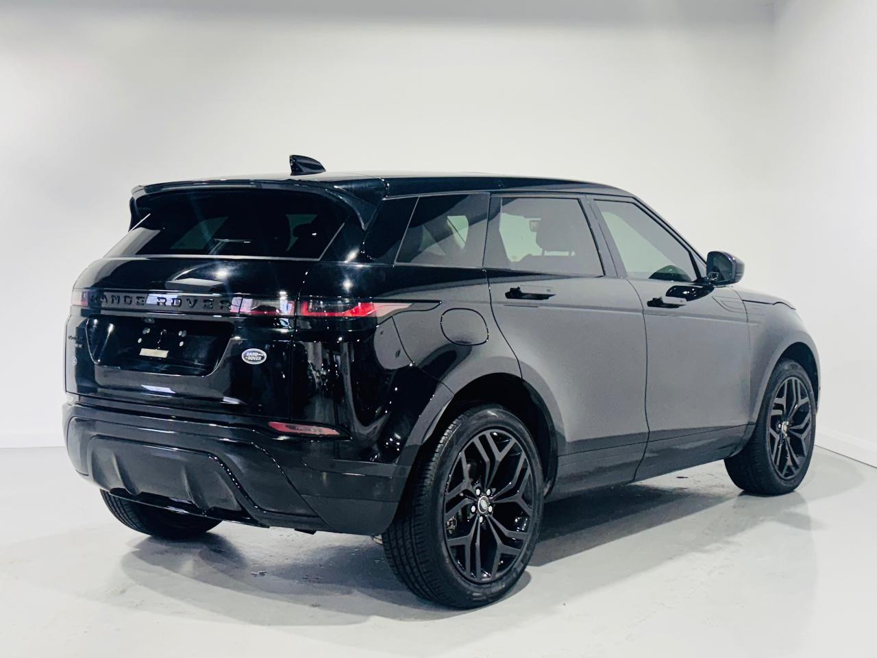 2020 Land Rover Range Rover Evoque P250 SE - Photo #5