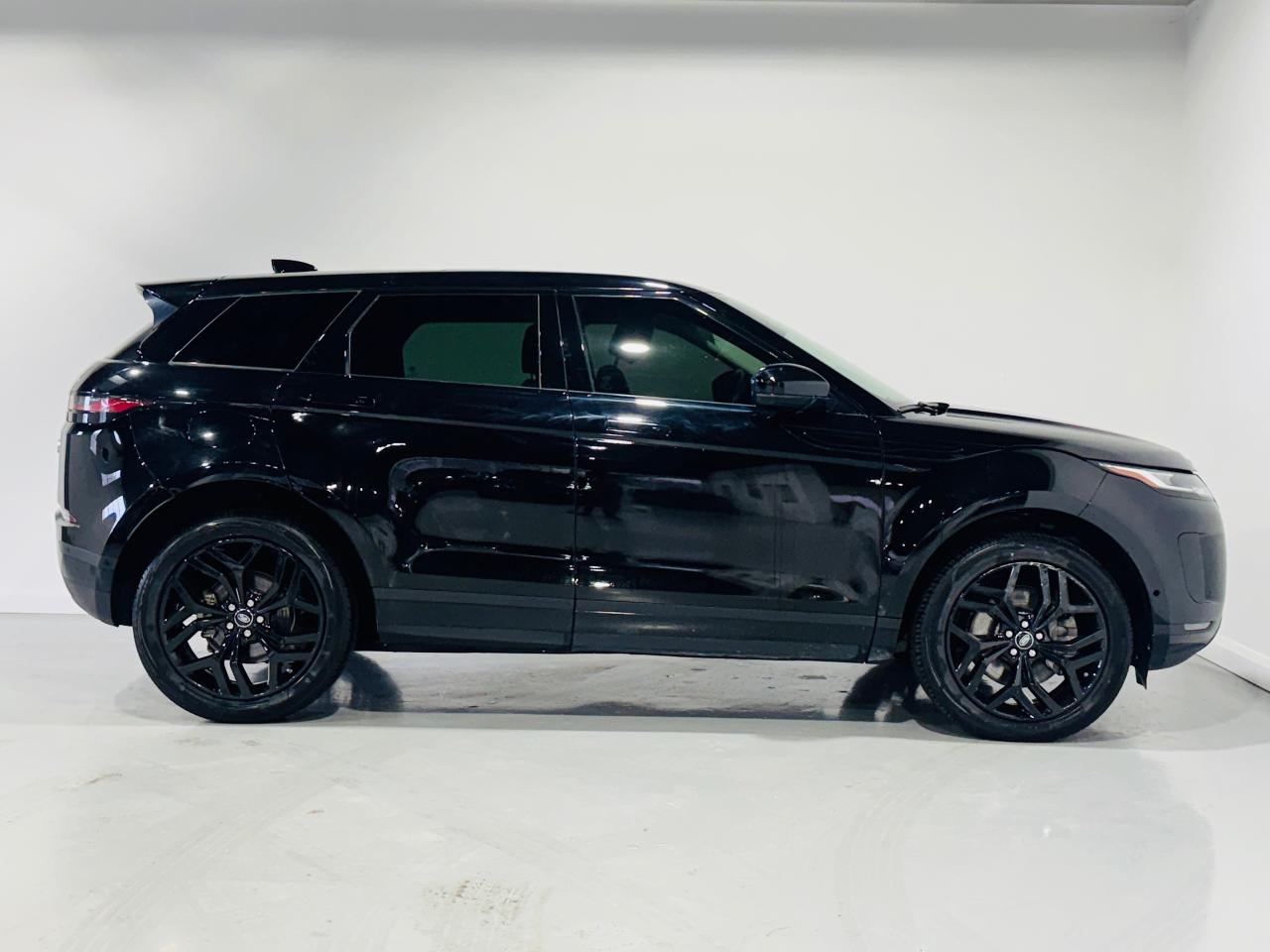 2020 Land Rover Range Rover Evoque P250 SE - Photo #4