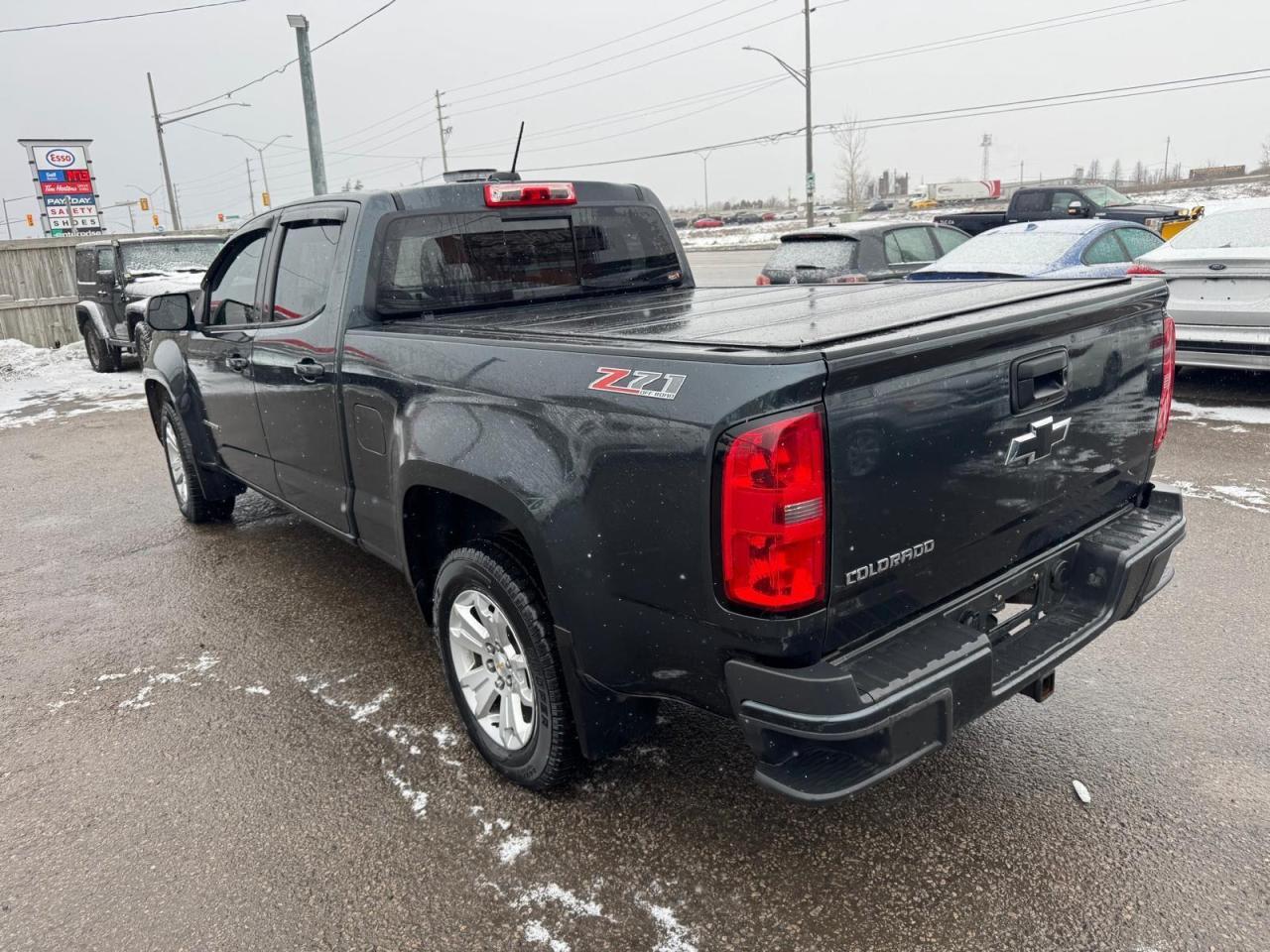 2018 Chevrolet Colorado Z71 DURAMAX DIESEL, 4X4, CREW, LEATHER, LOADED - Photo #3