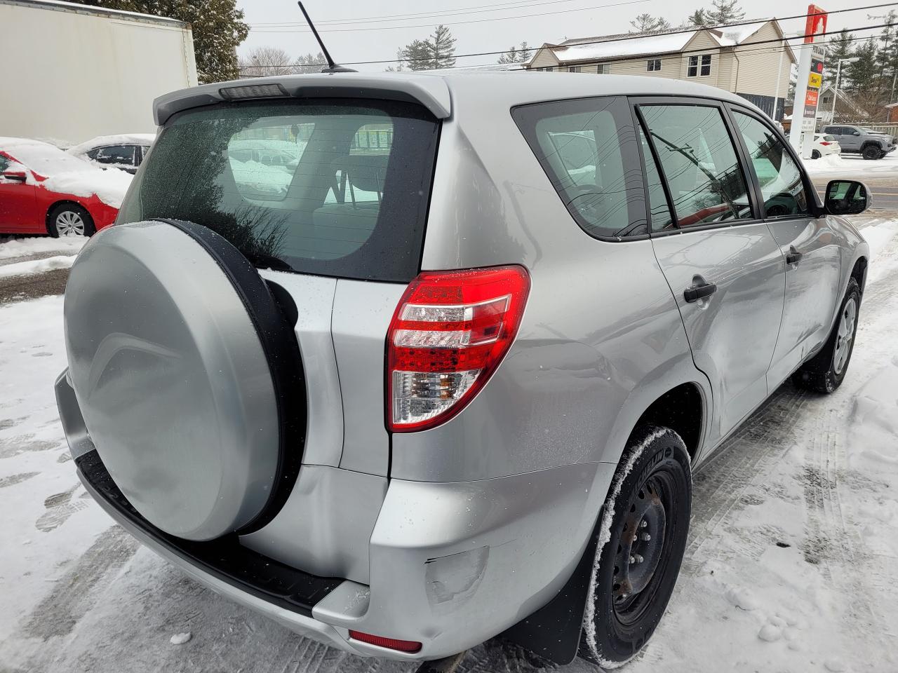 2010 Toyota RAV4 2WD 4dr I4 Base 1-Owner Clean CarFax Finance Avail - Photo #5