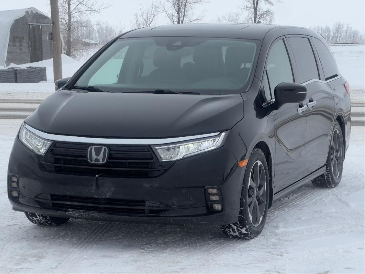 Used 2022 Honda Odyssey Touring Auto/Heated Wheel/Seats,Backup Cam,DVD for sale in Kipling, SK