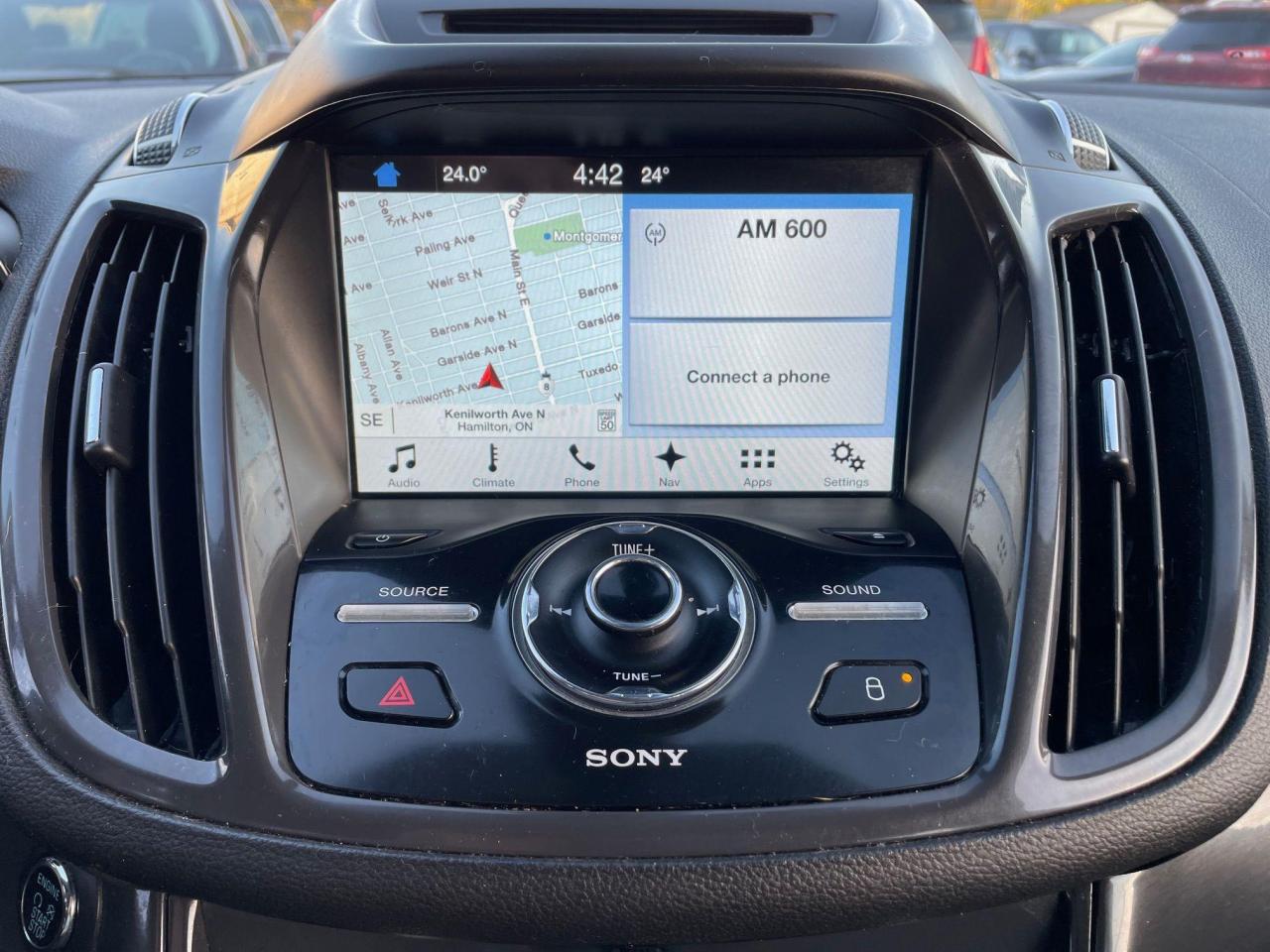 2016 Ford Escape Titanium *AWD, NAV, BACKUPCAM, HEAT LEATHER SEATS* - Photo #14