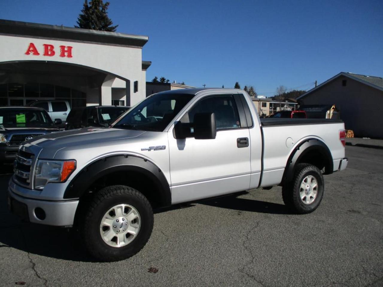 2013 Ford F-150 STX Regular Cab 4x4 Photo0