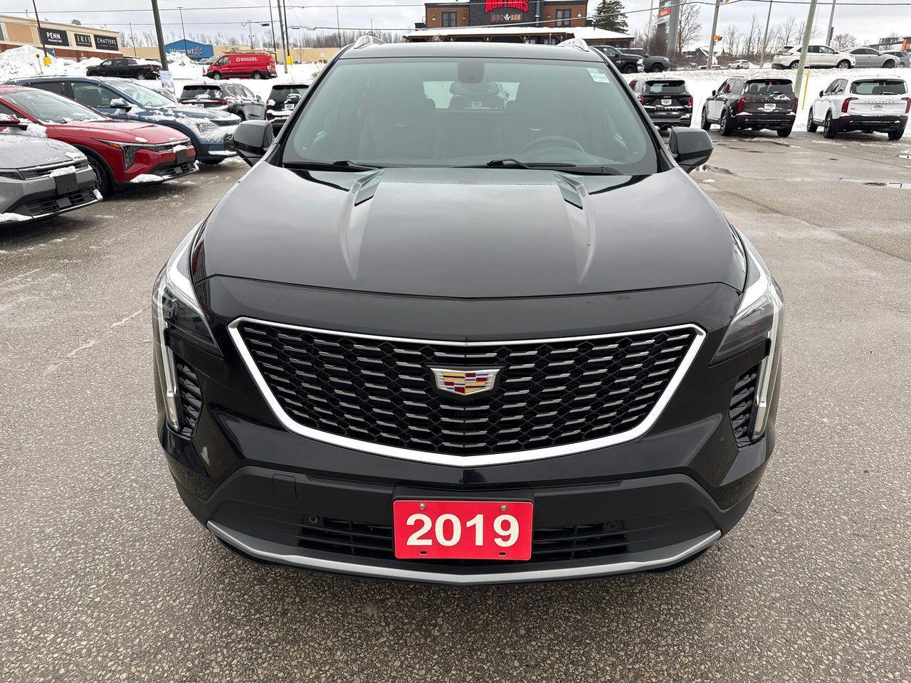 2019 Cadillac XT4 AWD Premium Luxury Photo2