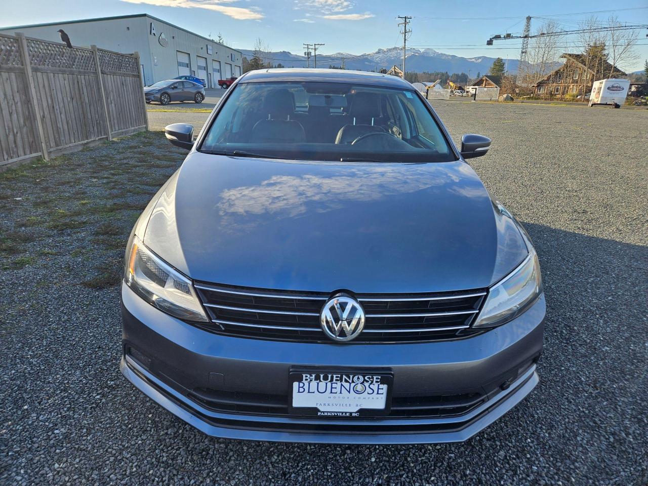 2015 Volkswagen Jetta  - Photo #2