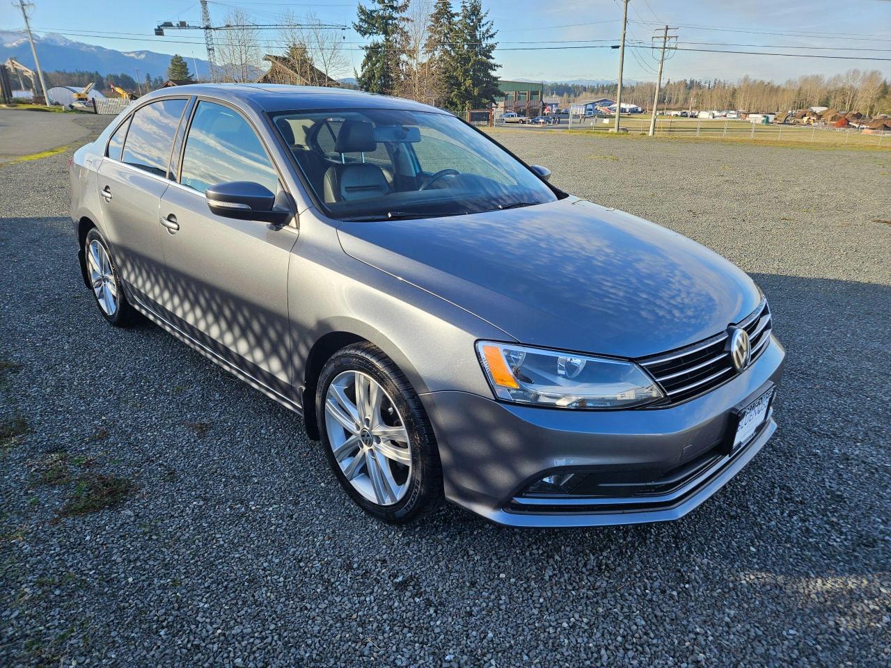 2015 Volkswagen Jetta  - Photo #4