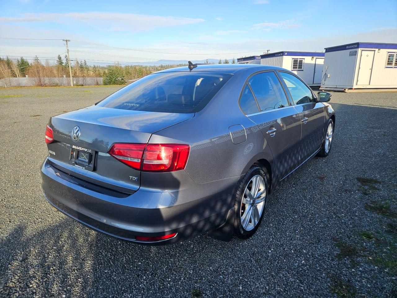 2015 Volkswagen Jetta  - Photo #5