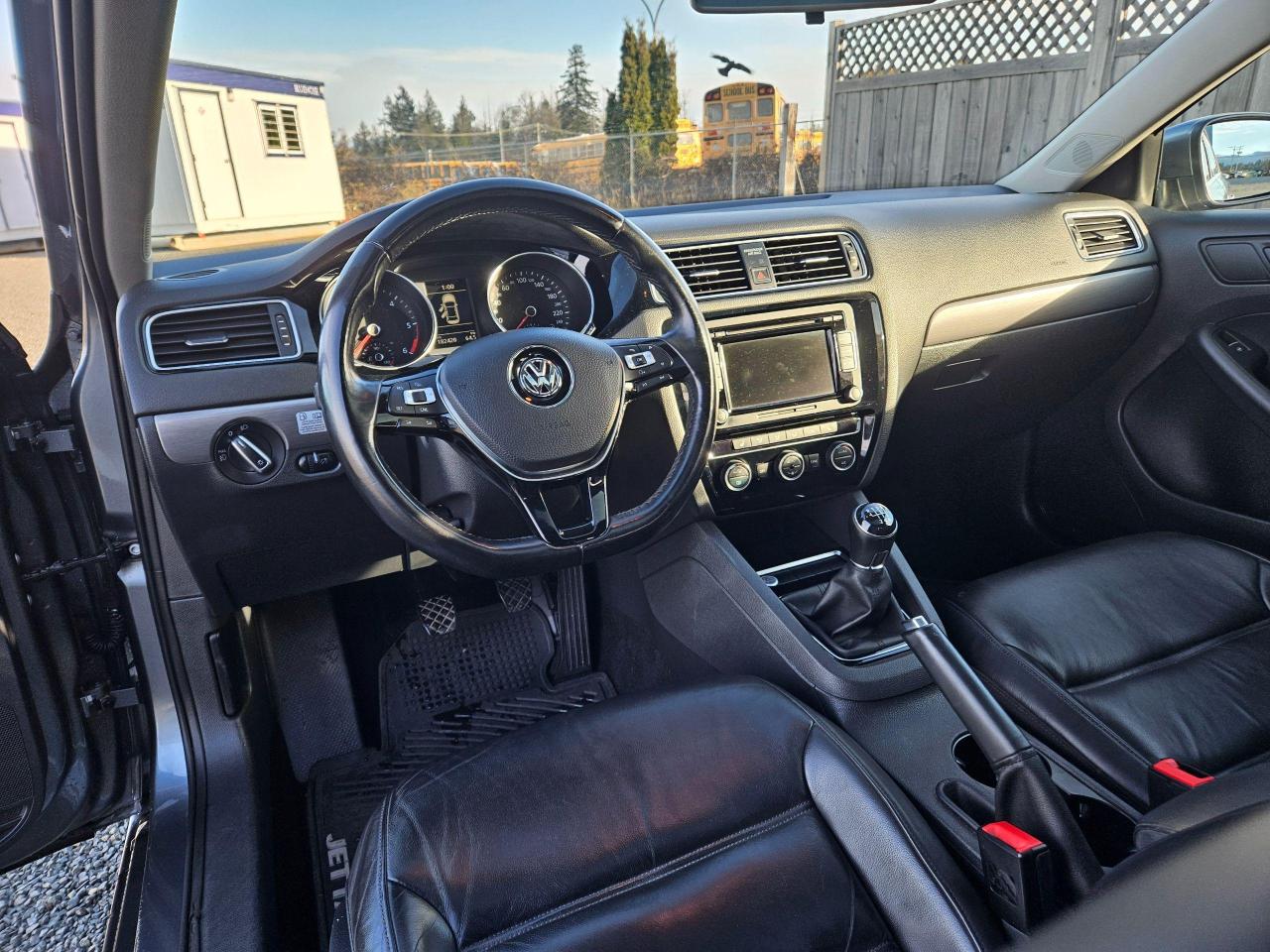 2015 Volkswagen Jetta  - Photo #11