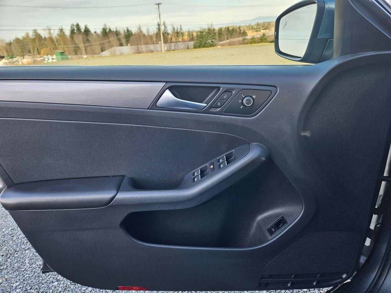 2015 Volkswagen Jetta  - Photo #14