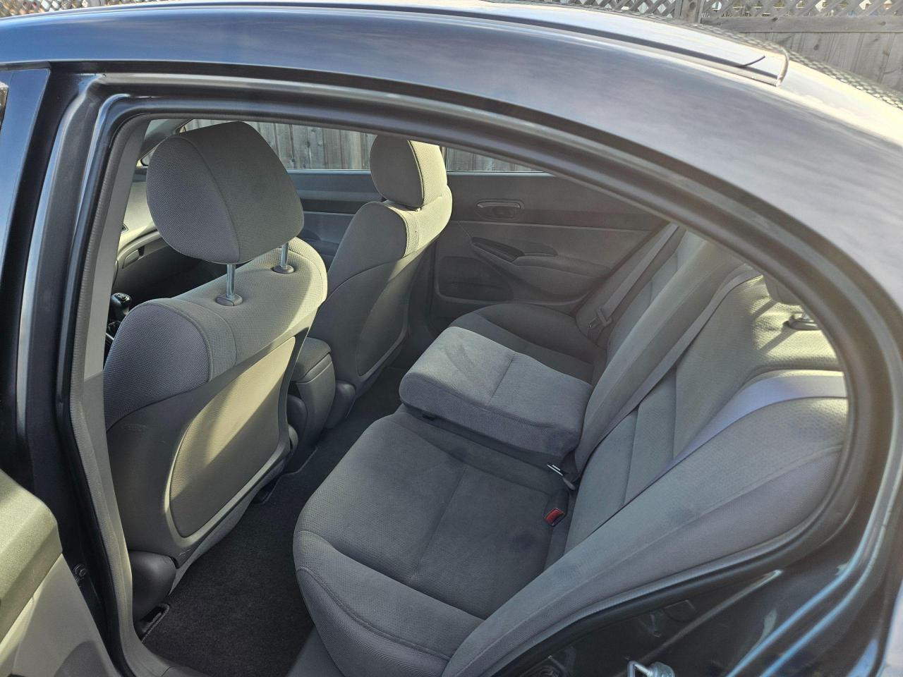 2010 Honda Civic  - Photo #11