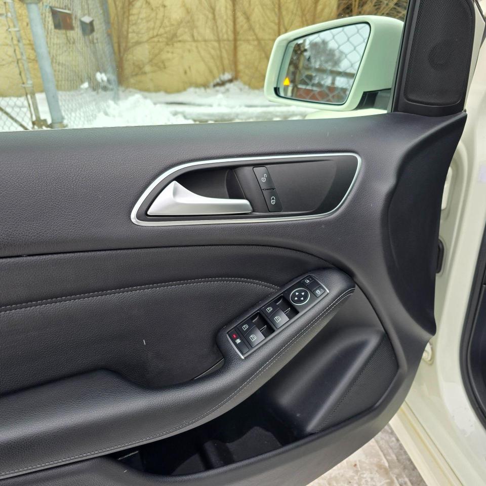 2015 Mercedes-Benz B-Class 4dr HB B 250 Sports Tourer FWD - Photo #13