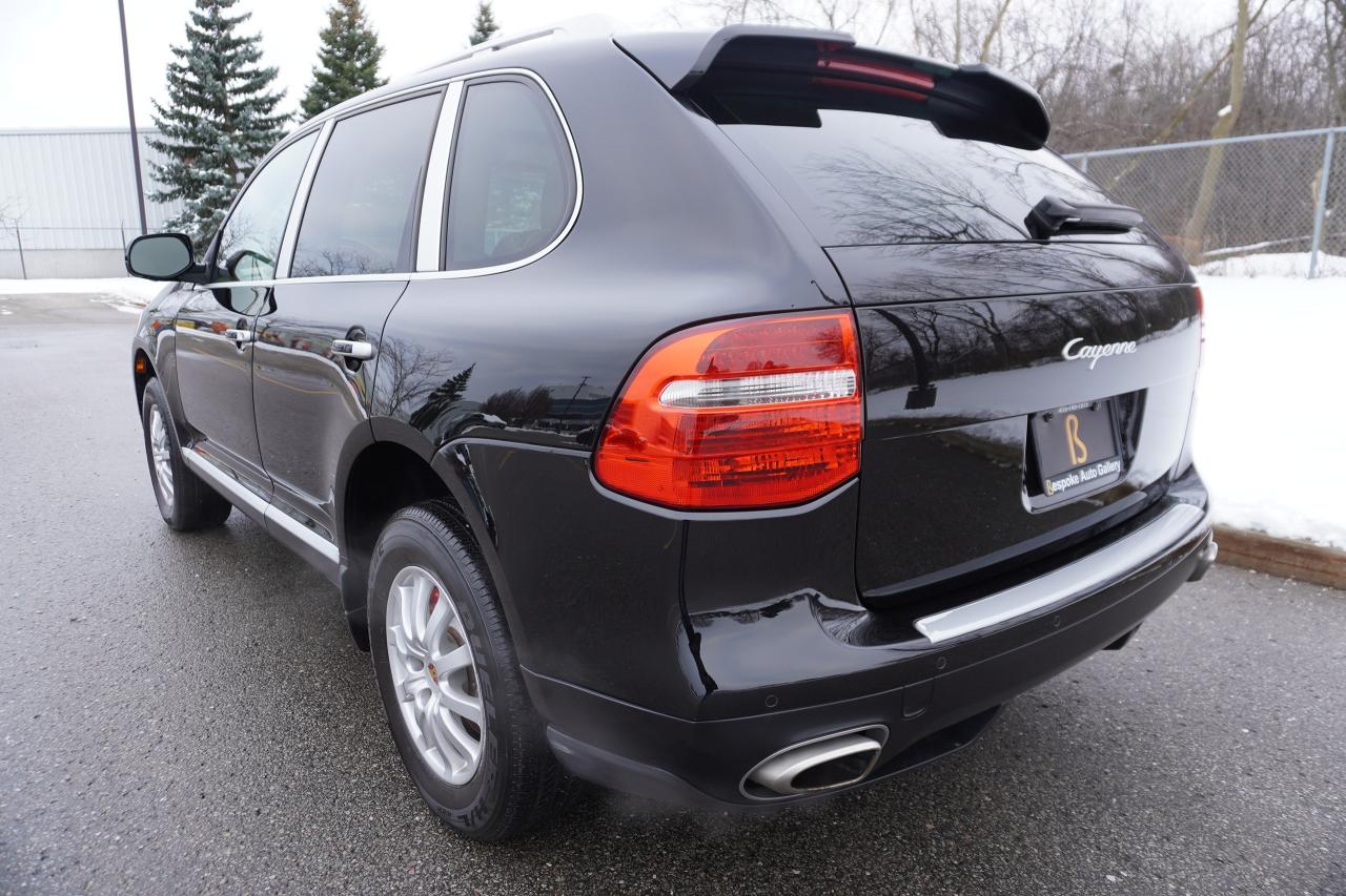 2008 Porsche Cayenne RARE / 6 SPEED MANUAL / NO ACCIDENTS / LOCAL TRUCK - Photo #3