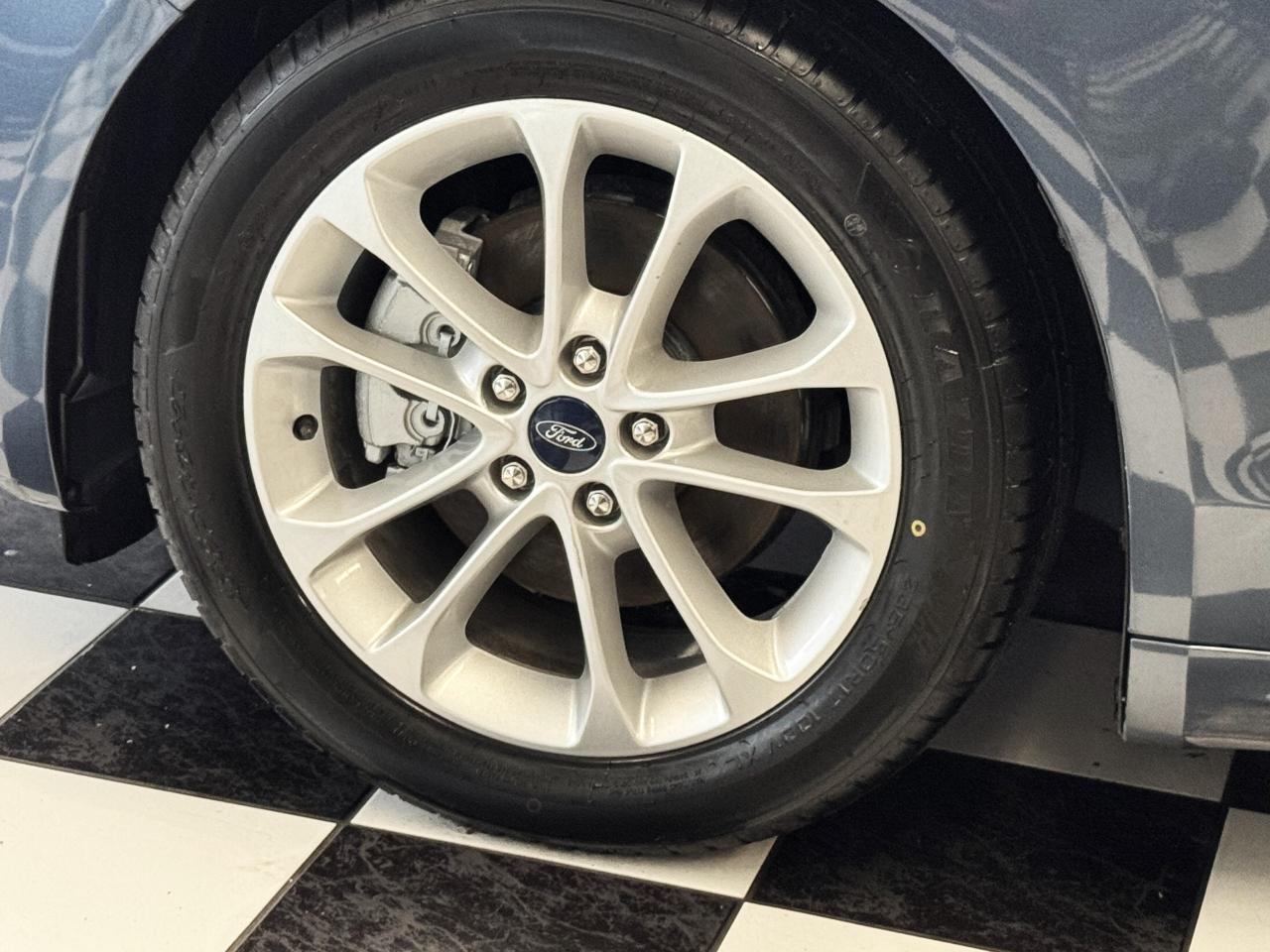 2019 Ford Fusion Hybrid SEL Hybird+Roof+Leather+Adaptive Cruise+New Tires Photo112