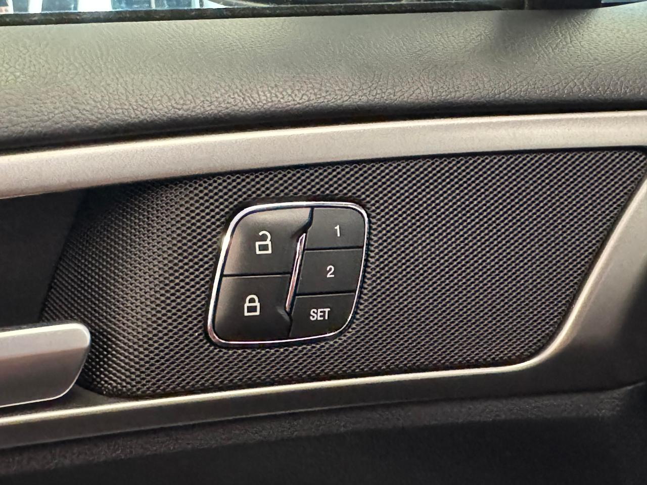 2019 Ford Fusion Hybrid SEL Hybird+Roof+Leather+Adaptive Cruise+New Tires Photo110
