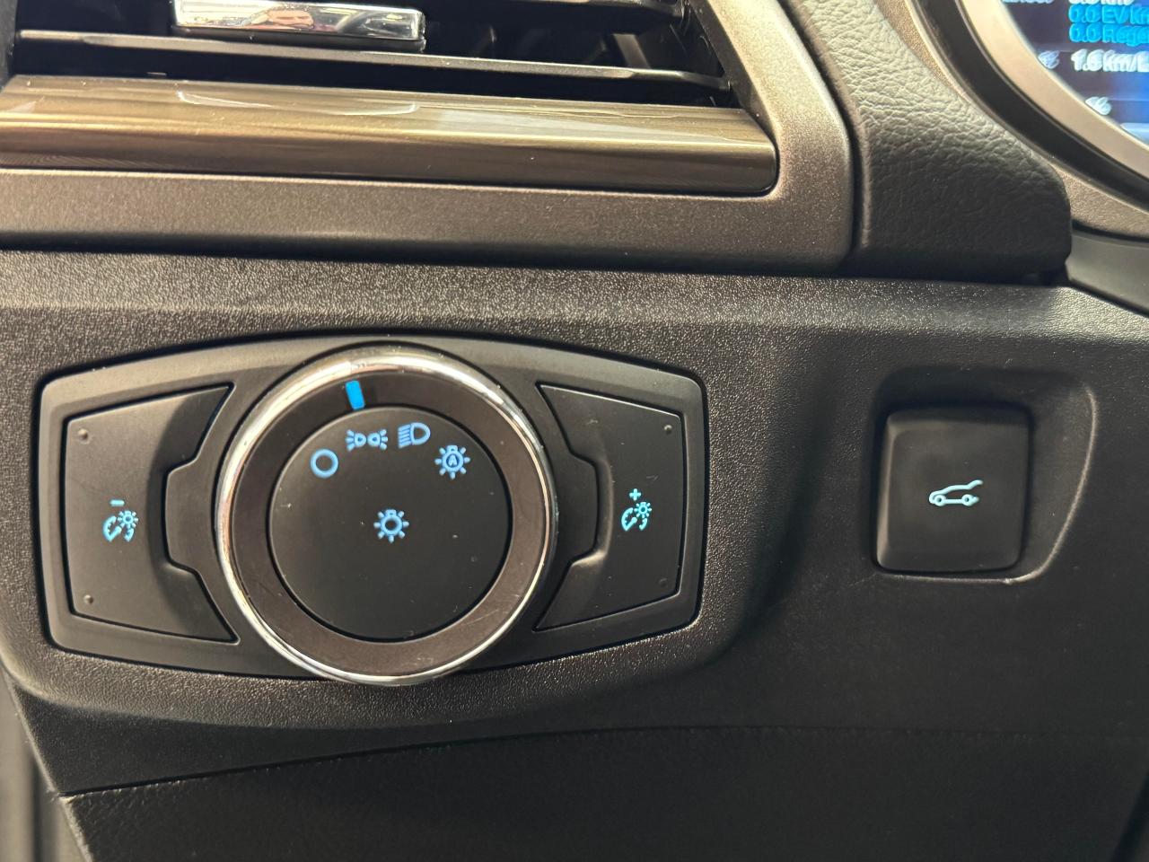 2019 Ford Fusion Hybrid SEL Hybird+Roof+Leather+Adaptive Cruise+New Tires Photo47