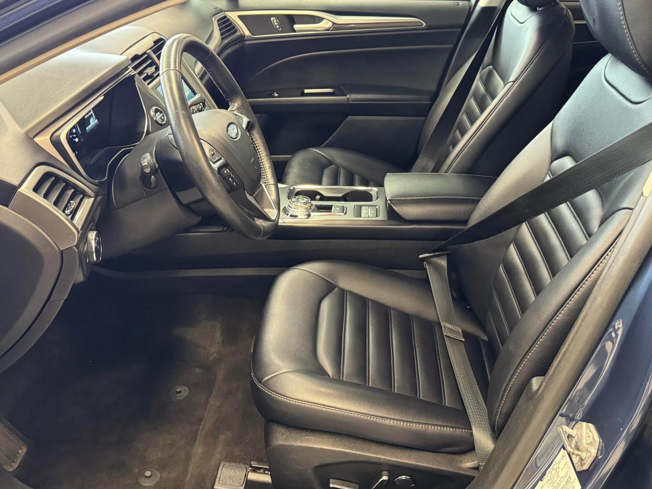 2019 Ford Fusion Hybrid SEL Hybird+Roof+Leather+Adaptive Cruise+New Tires Photo18