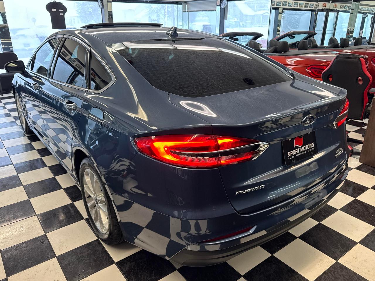 2019 Ford Fusion Hybrid SEL Hybird+Roof+Leather+Adaptive Cruise+New Tires Photo6