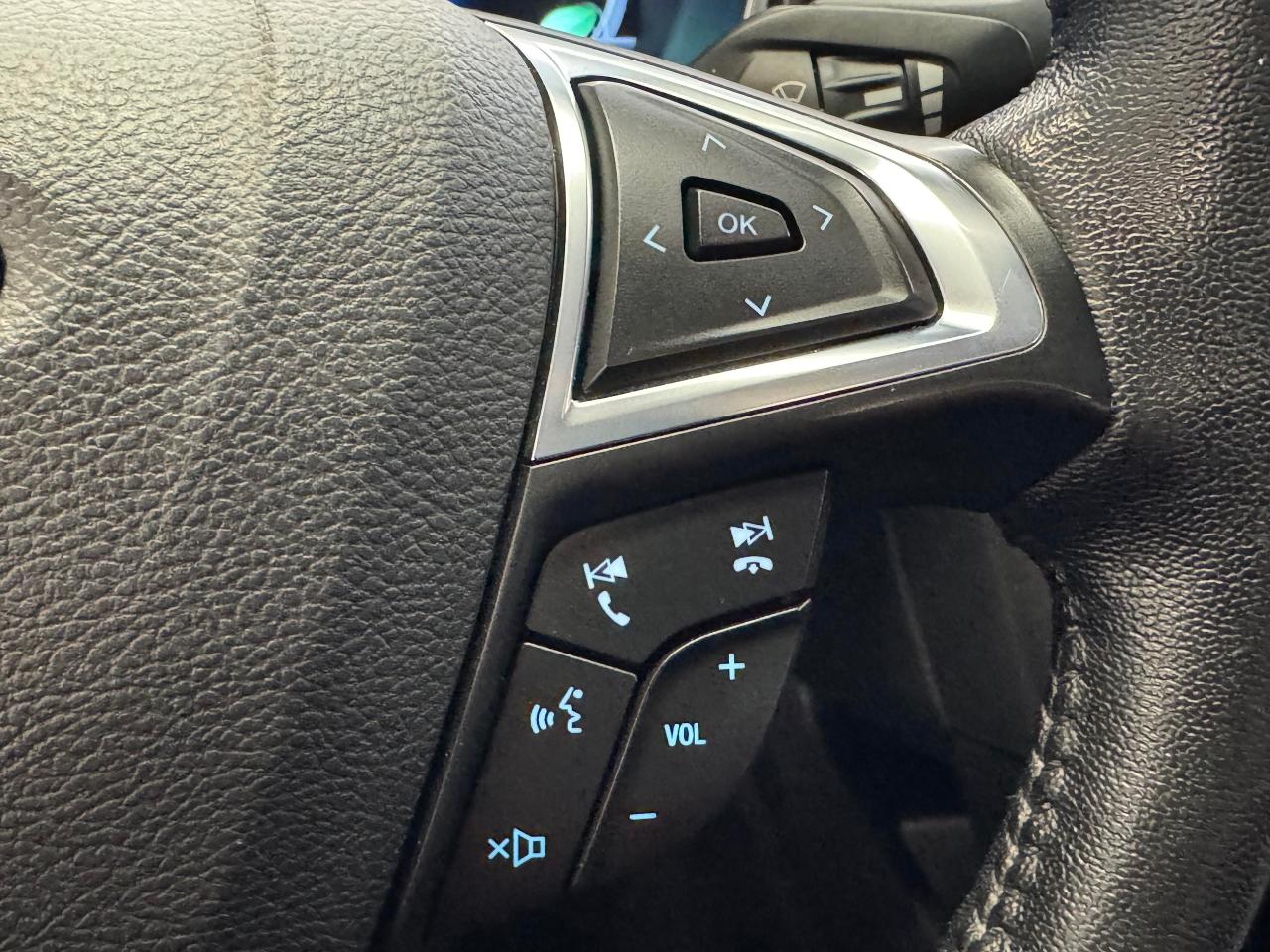 2019 Ford Fusion Hybrid SEL Hybird+Roof+Leather+Adaptive Cruise+New Tires Photo40