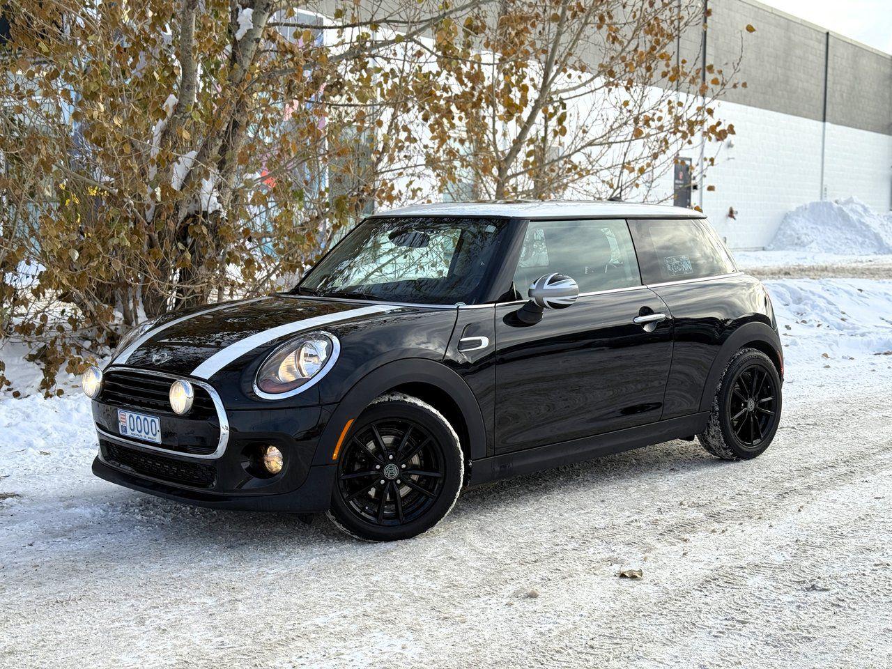 Used 2016 MINI Cooper Hardtop Premium Plus for sale in Calgary, AB