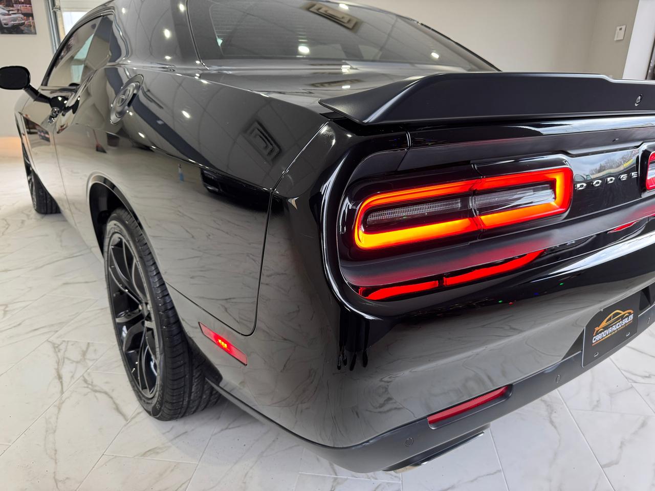 2016 Dodge Challenger R/T 5.7L V8 HEMI+BSM+Camera+New Tires+CLEAN CARFAX Photo