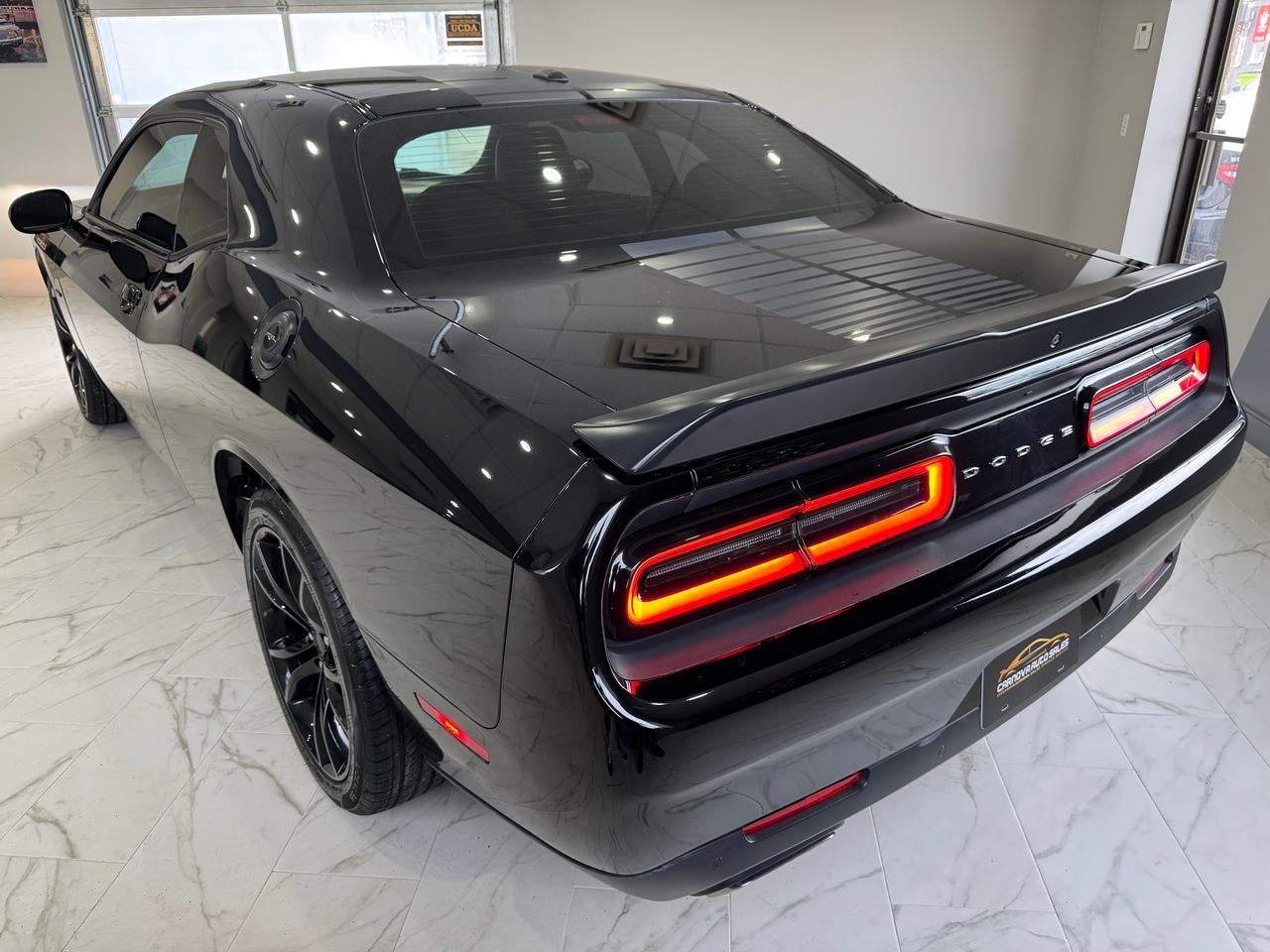 2016 Dodge Challenger R/T 5.7L V8 HEMI+BSM+Camera+New Tires+CLEAN CARFAX Photo