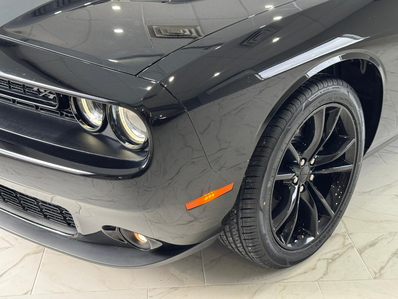 2016 Dodge Challenger R/T 5.7L V8 HEMI+BSM+Camera+New Tires+CLEAN CARFAX Photo