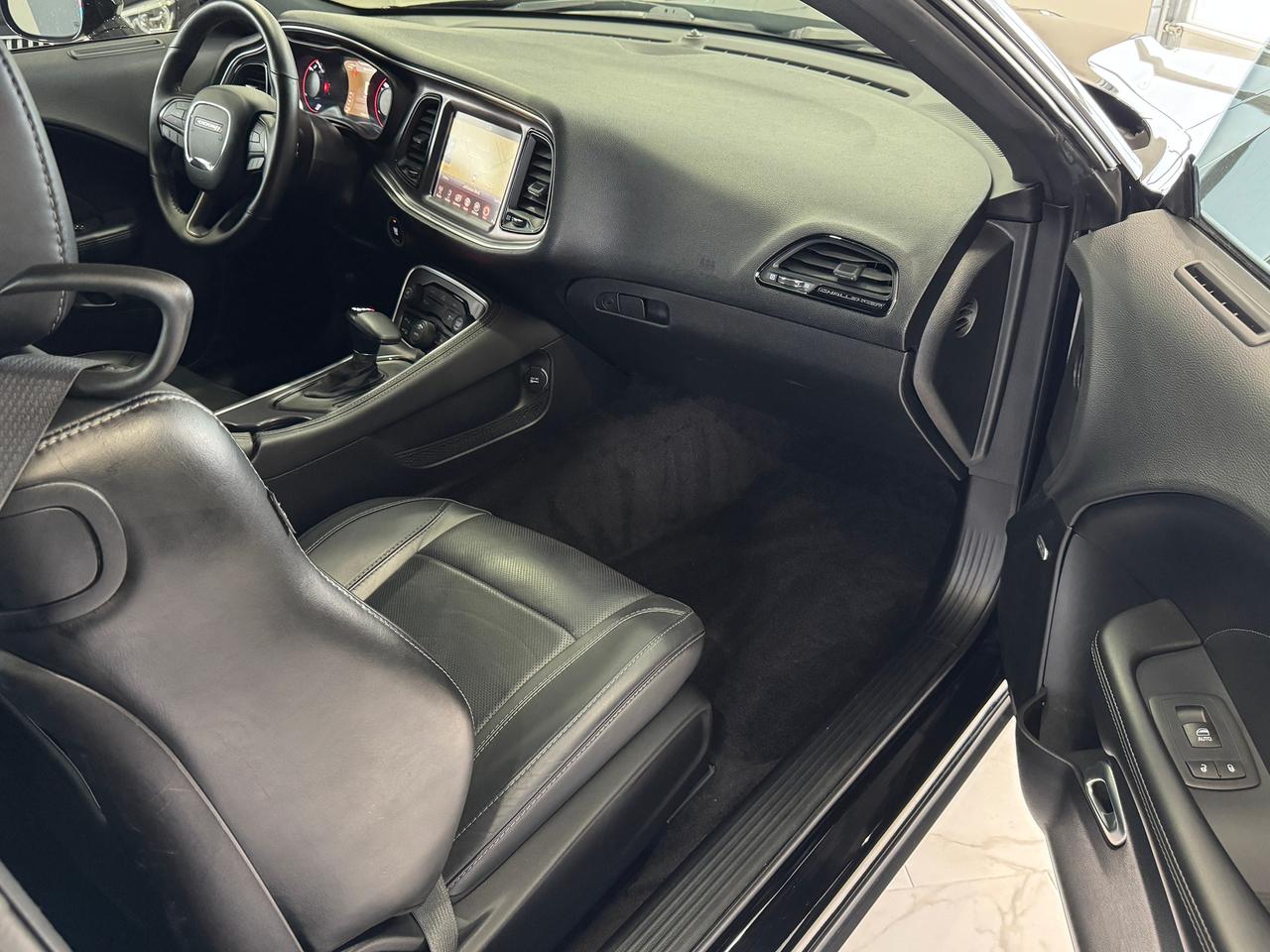 2016 Dodge Challenger R/T 5.7L V8 HEMI+BSM+Camera+New Tires+CLEAN CARFAX Photo