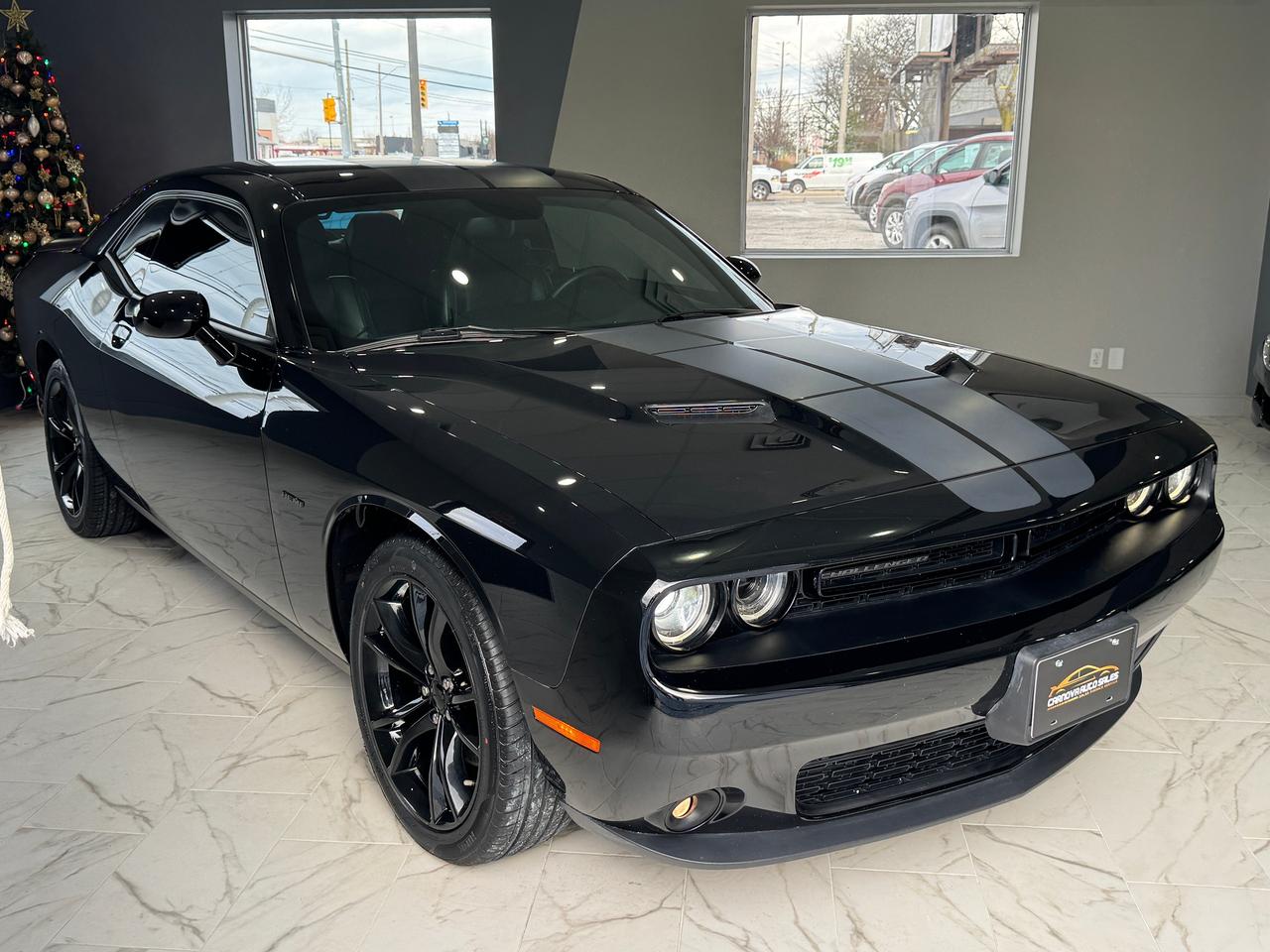 2016 Dodge Challenger R/T 5.7L V8 HEMI+BSM+Camera+New Tires+CLEAN CARFAX Photo