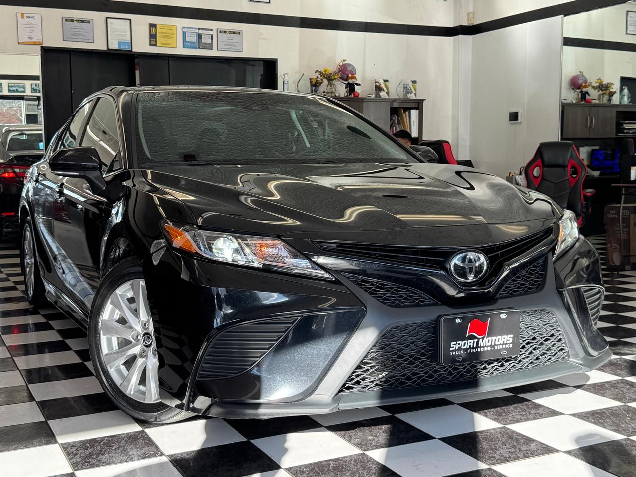 2018 Toyota Camry SE+Adaptive Cruise+ApplePlay+LaneKeep+CLEAN CARFAX Photo