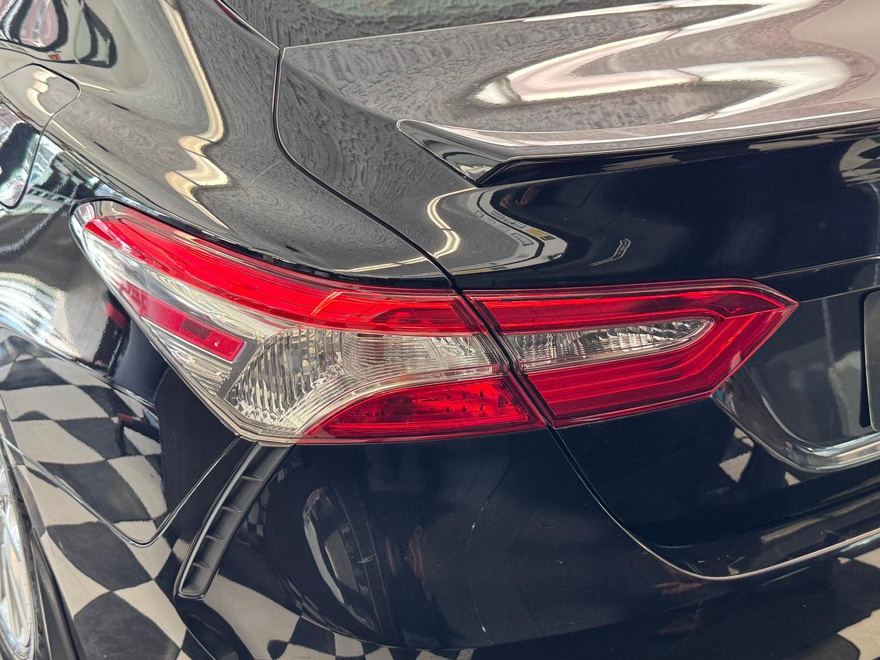 2018 Toyota Camry SE+Adaptive Cruise+ApplePlay+LaneKeep+CLEAN CARFAX Photo