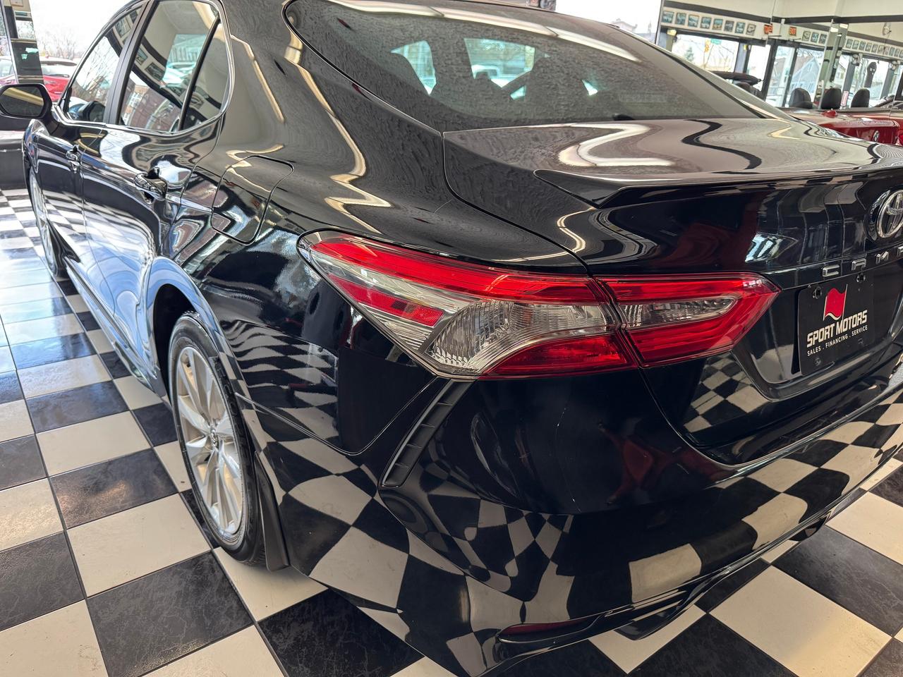 2018 Toyota Camry SE+Adaptive Cruise+ApplePlay+LaneKeep+CLEAN CARFAX Photo