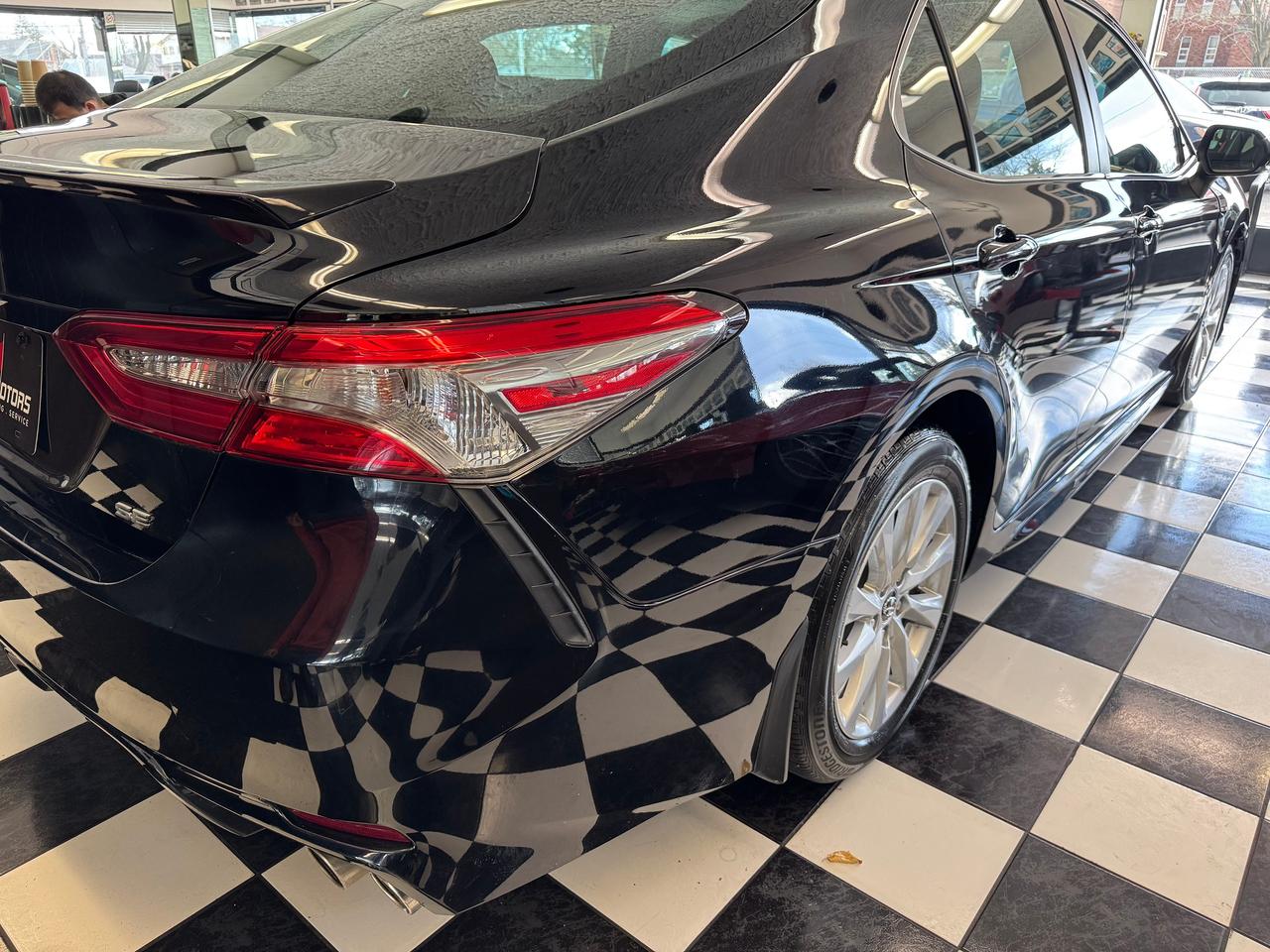 2018 Toyota Camry SE+Adaptive Cruise+ApplePlay+LaneKeep+CLEAN CARFAX Photo
