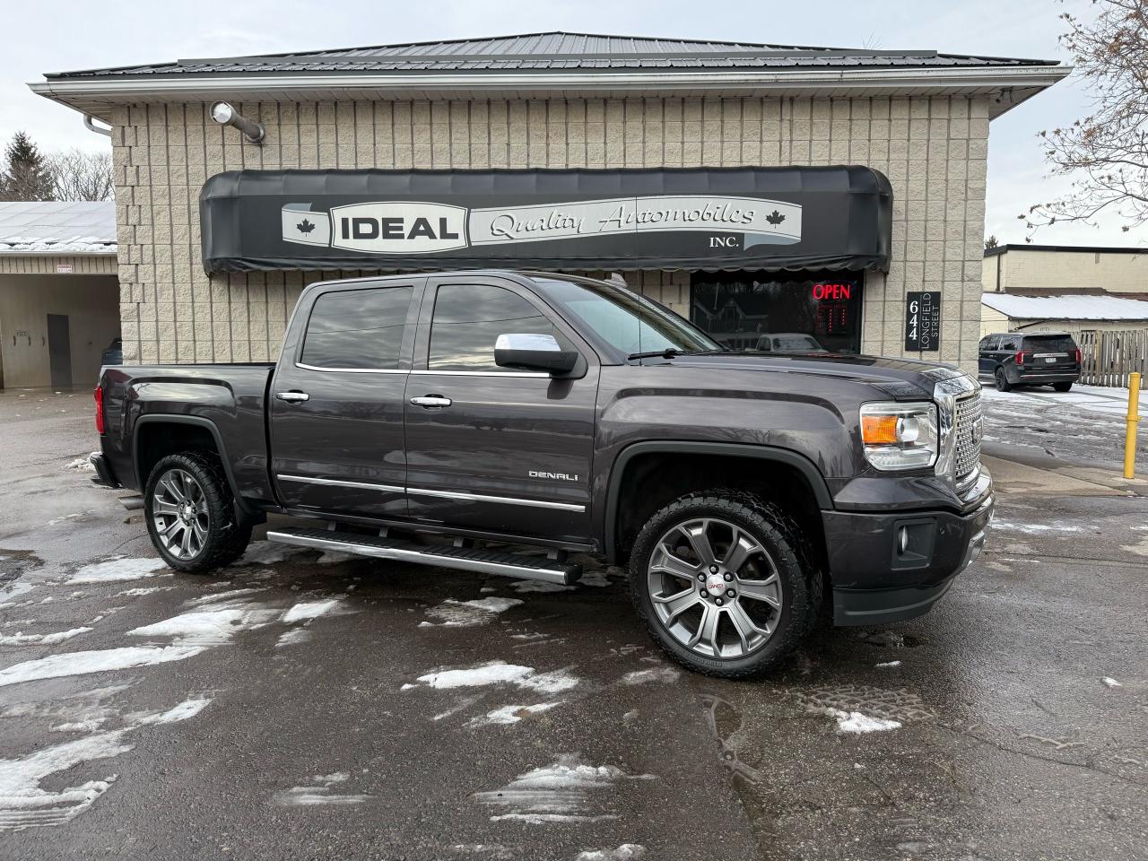 Used 2015 GMC Sierra 1500 Denali for sale in Mount Brydges, ON