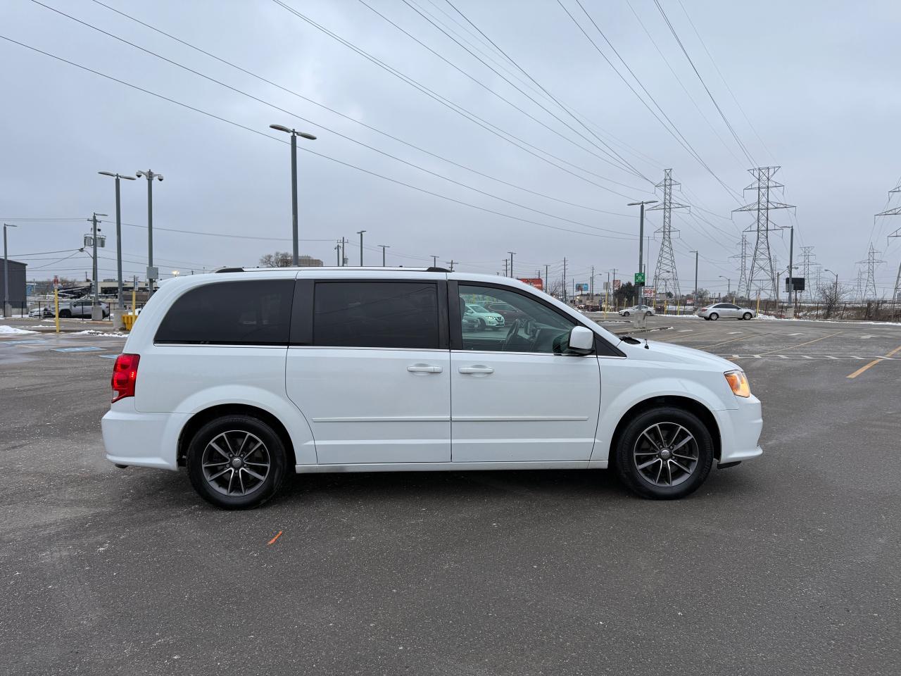 2017 Dodge Grand Caravan SXT Premium Plus*DVD*PWR DOORS*NAVI*CAM* Photo4