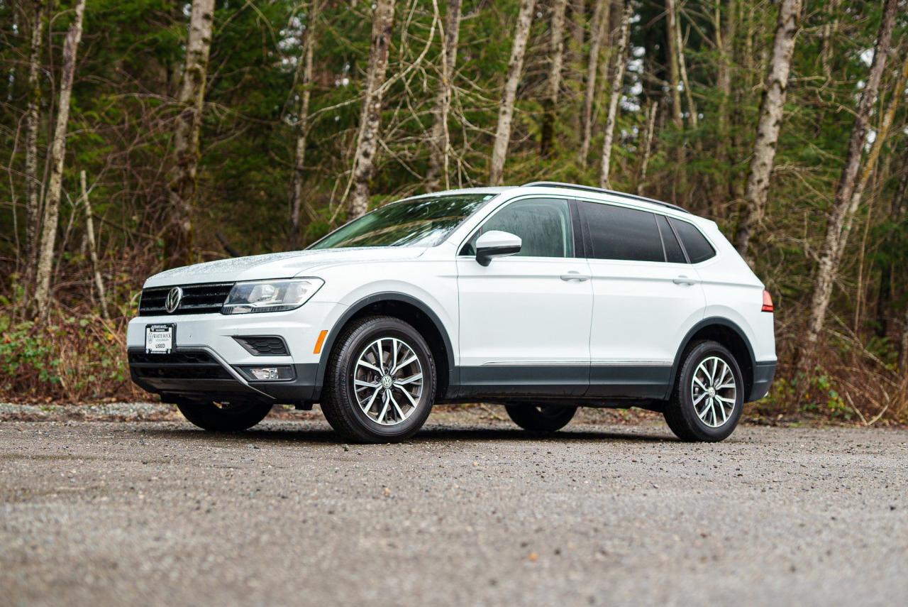 Used 2018 Volkswagen Tiguan Comfortline *BLIND SPOT MONITORING* PANORAMIC SUNROOF*LOW KMS for sale in Surrey, BC