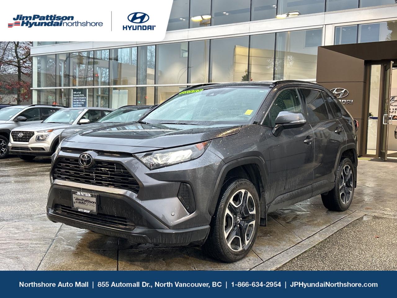 Used 2019 Toyota RAV4 LE No Accidents, Service Records! for sale in North Vancouver, BC