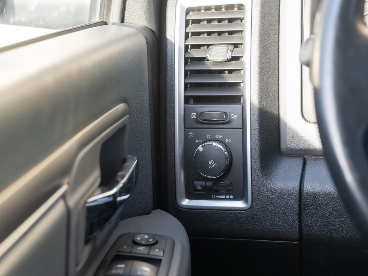 2016 RAM 1500  - Photo #14