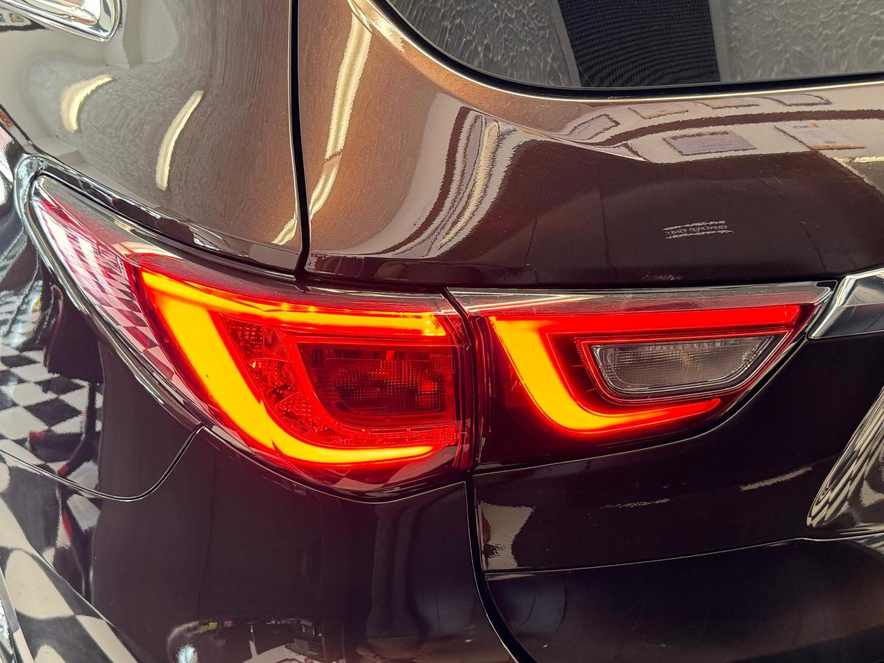 2019 Infiniti QX60 Pure AWD 7 PASS+New Tires+360 CAM+DVD+CLEAN CARFAX Photo