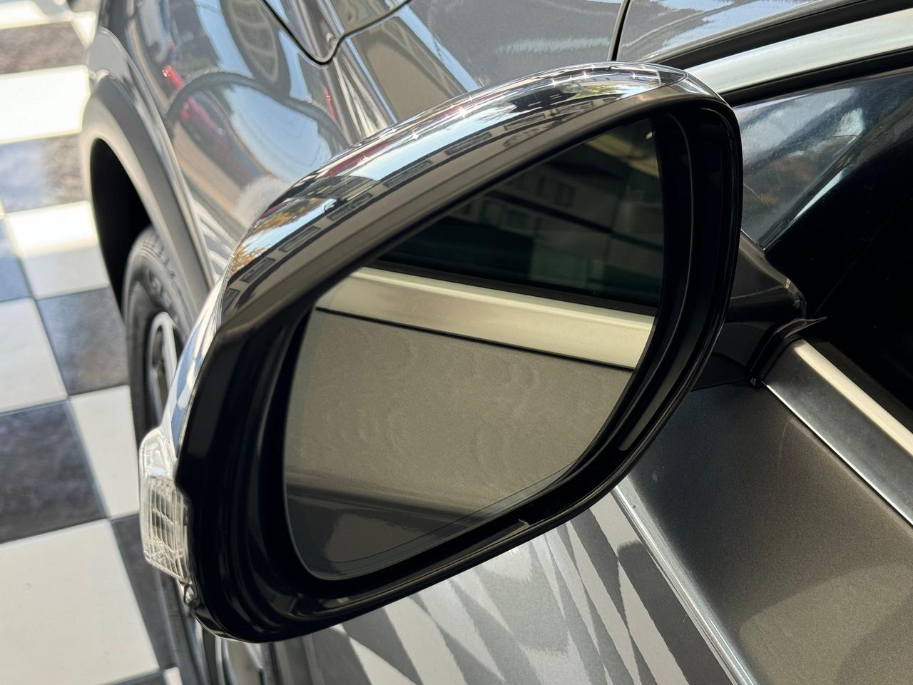 2017 Infiniti QX30 QX30 AWD+New Tires+Roof+CAM+ONE OWNER+CLEAN CARFAX Photo