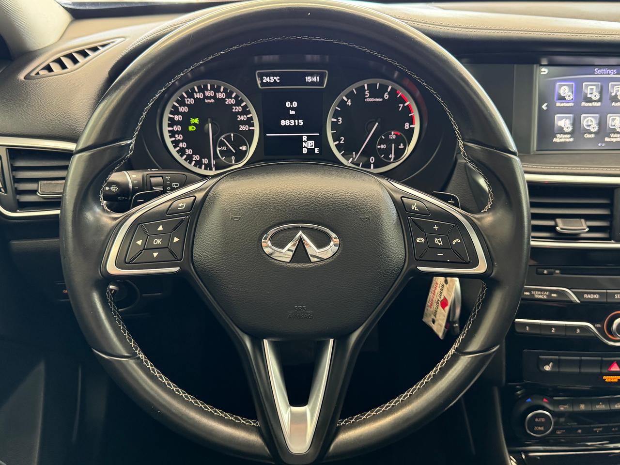 2017 Infiniti QX30 QX30 AWD+New Tires+Roof+CAM+ONE OWNER+CLEAN CARFAX Photo