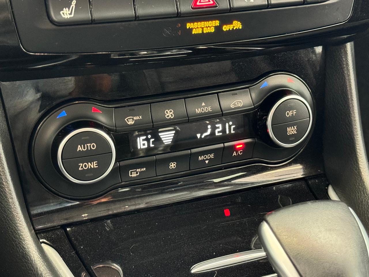 2017 Infiniti QX30 QX30 AWD+New Tires+Roof+CAM+ONE OWNER+CLEAN CARFAX Photo