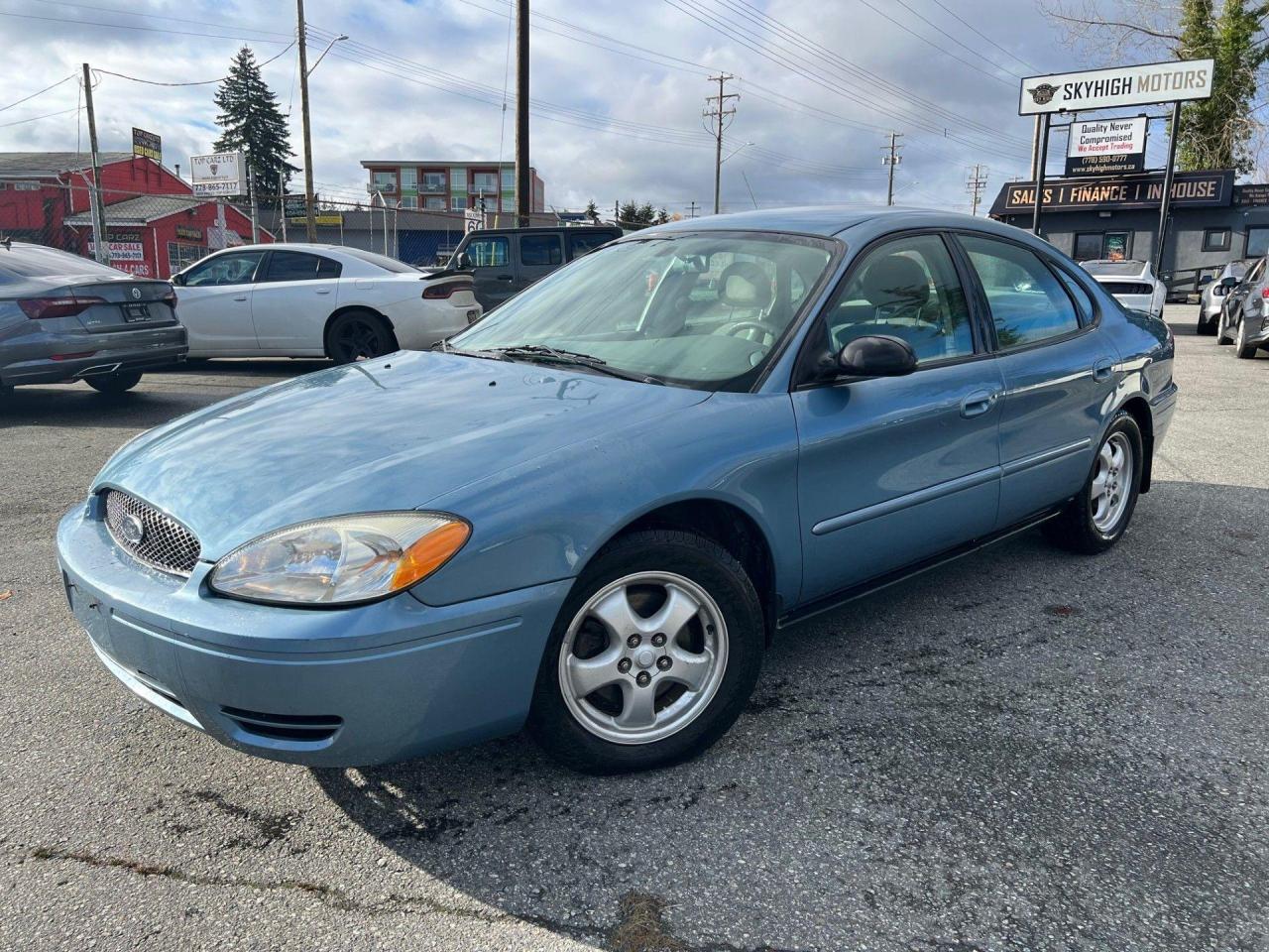 2006 Ford Taurus  - Photo #2